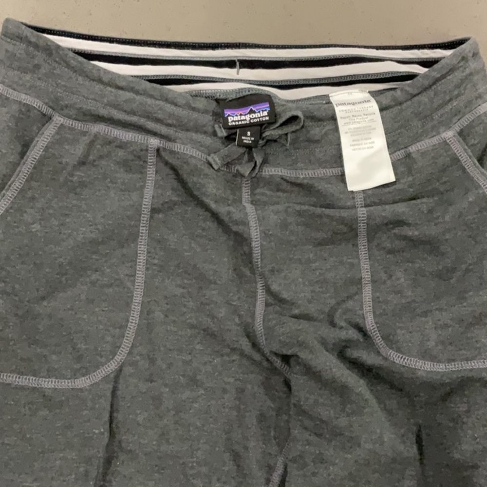 Patagonia grey sweatpants